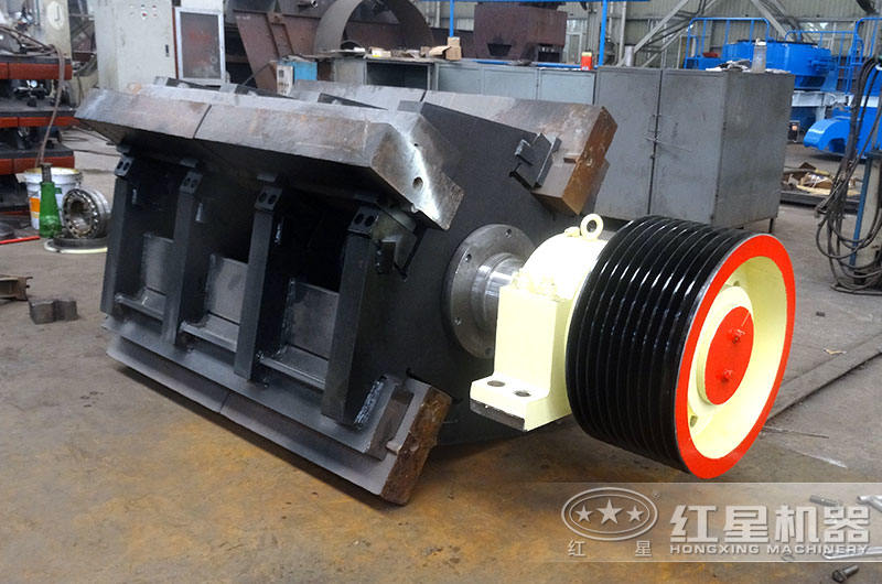 反击式破碎机内部 反击式破碎机内部