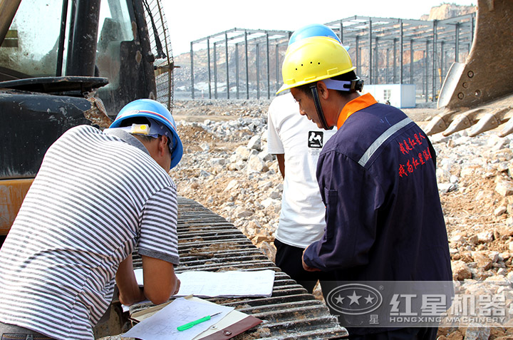 红星技术人员现场指导设备的安装、调试