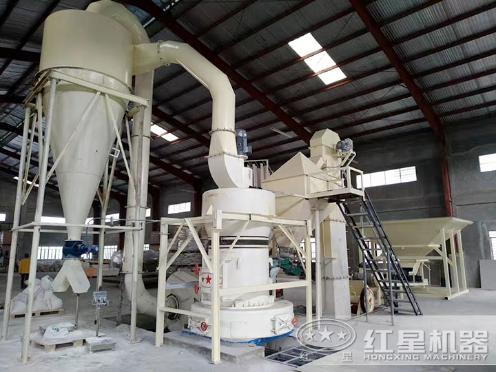 雷蒙磨粉机作业现场 雷蒙磨粉机作业现场