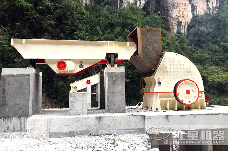 重锤式破碎机作业现场 重锤式破碎机作业现场